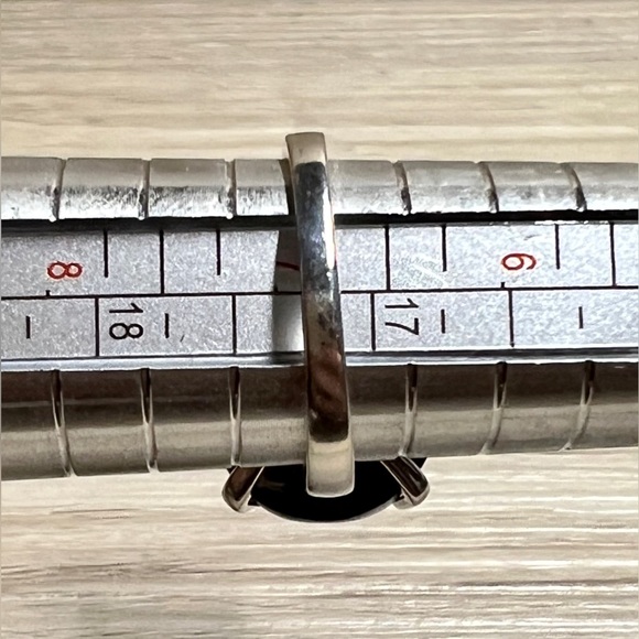 Vintage Handmade Modernist Sterling Silver Prong-Set Black Agate Ring, Size 6.75 - Picture 11 of 11